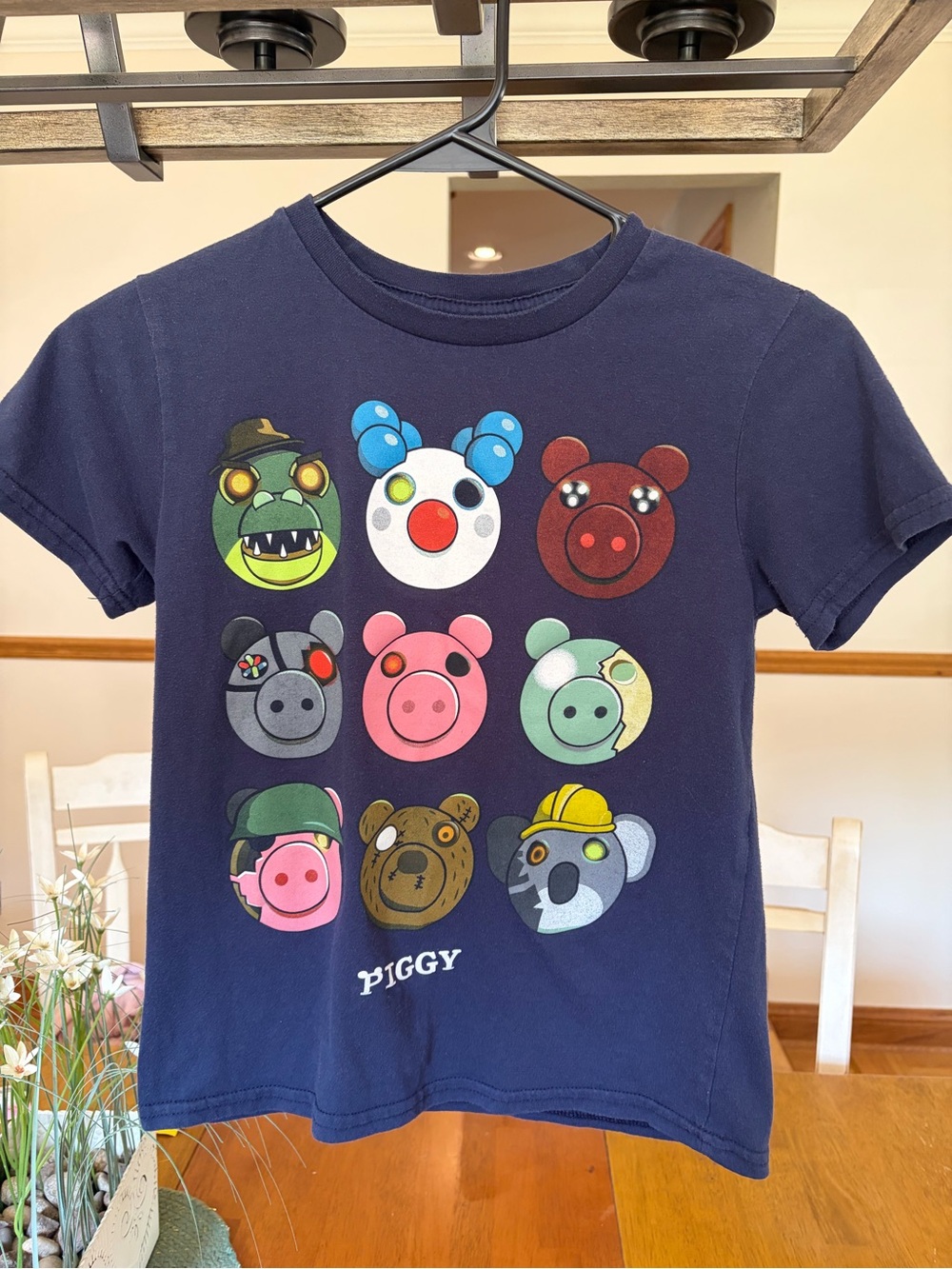 Piggy Roblox Youth Medium Navy Graphic T-Shirt Gamer Tee
